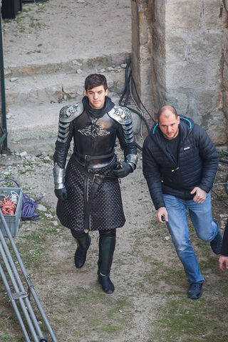 Archivo:Cersei-Kingsguard-Armor-Season-7.jpg
