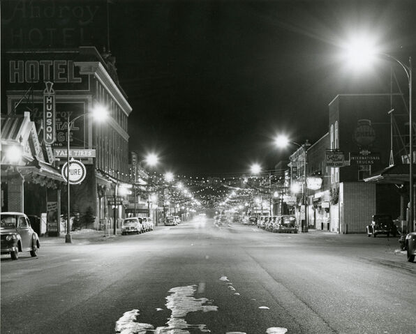 File:Hibbing1940's.jpg