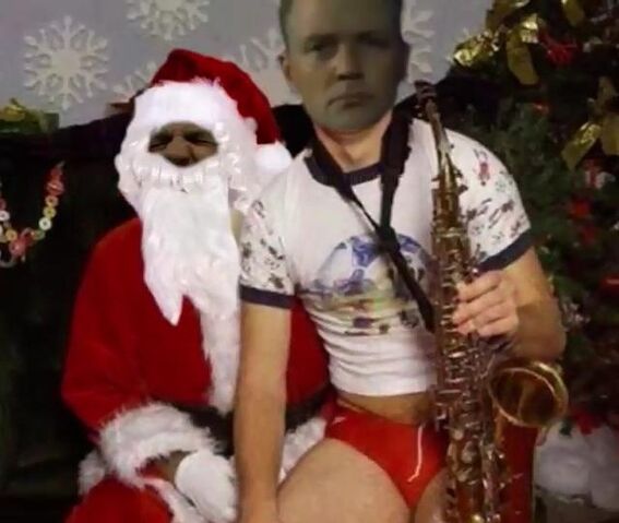 File:Hitler Mall Santa 5.jpg