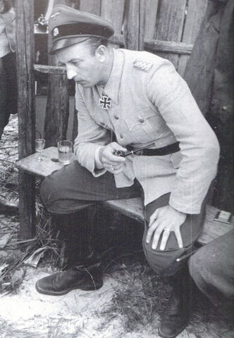 File:Fegelein Thinking.jpg