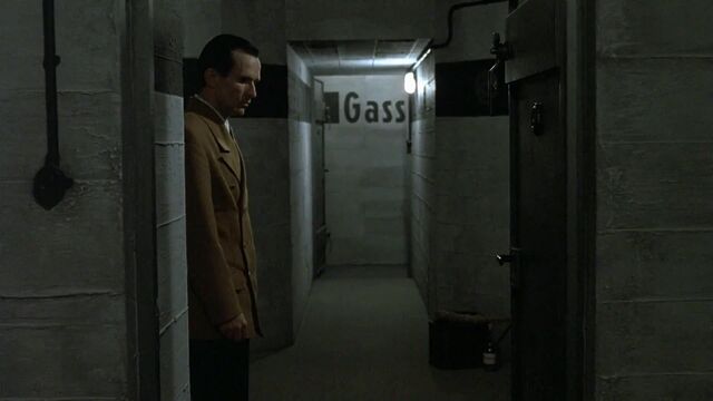 File:Goebbels-in-waiting.jpg
