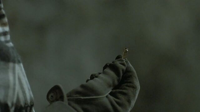 File:Hewel holds pill.jpg