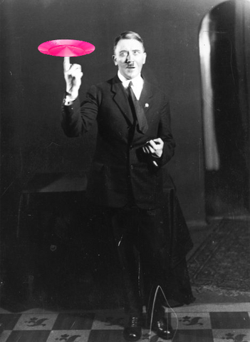 File:Hitler assiette.png