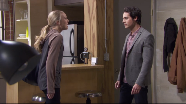 File:Chloetyler107.png