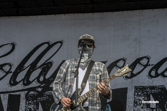 File:Charlie Scene (14).jpg