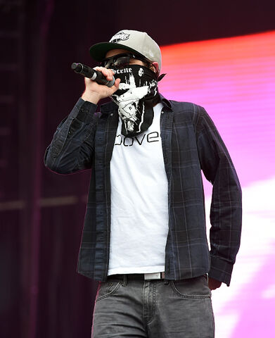 File:Charlie Scene (17).jpg
