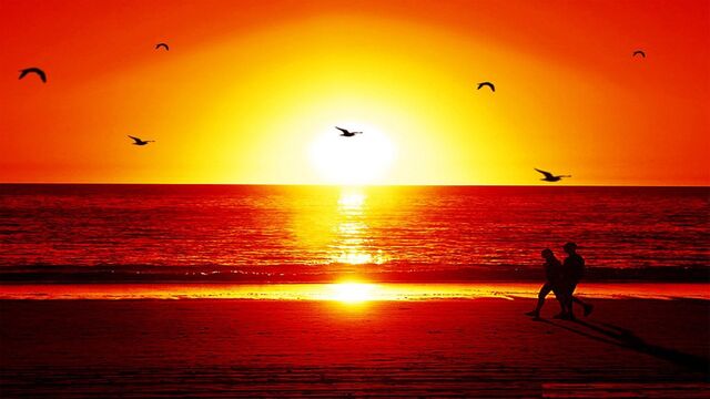 Archivo:Atardecer-romantico.jpg