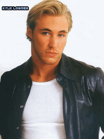 File:Mike again.gif