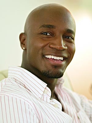 File:David Jones.jpg