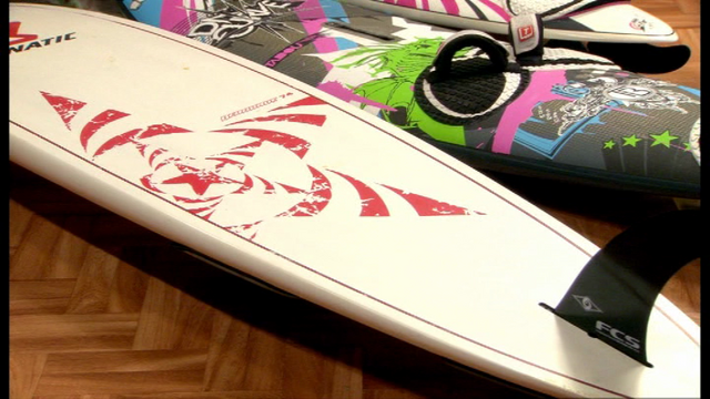 Datei:Helena (Surfboard).png