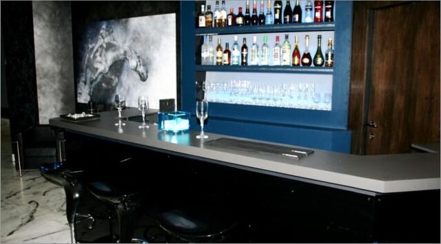 Fil:Black Diamond Oslos bar.jpg