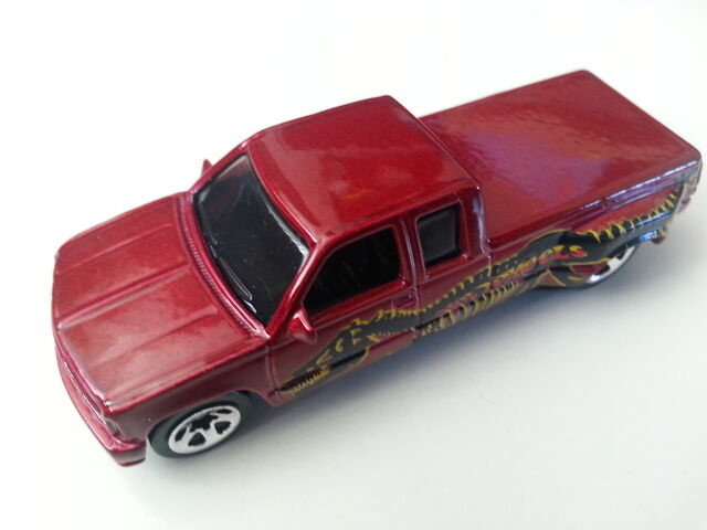 File:Customized C3500 side.jpg