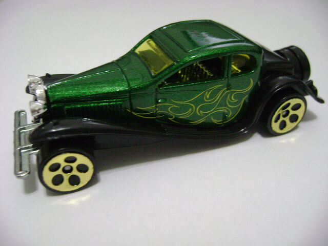 File:2006-'37 Bugatti.jpg