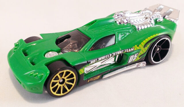 File:SpineBusterGreenStunt.jpg