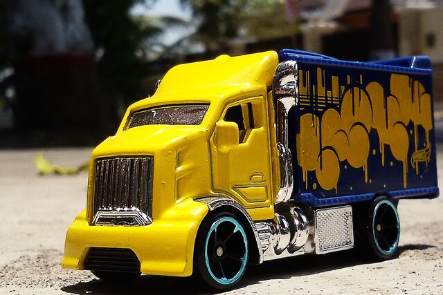 File:Hiway Hauler.jpg