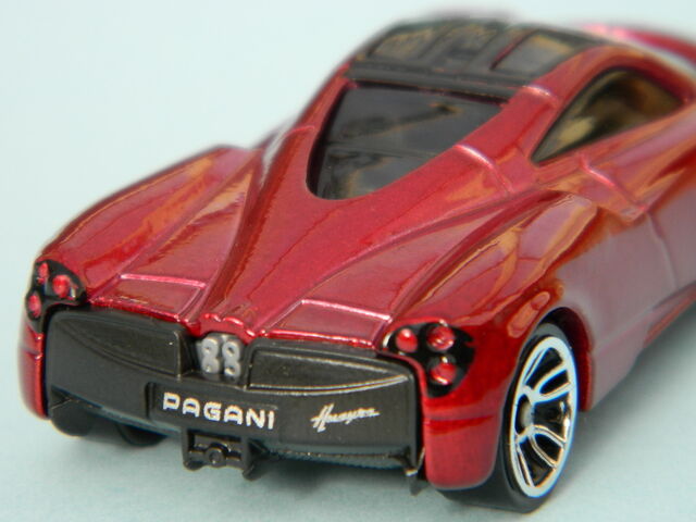 File:Pagani 2013.jpg