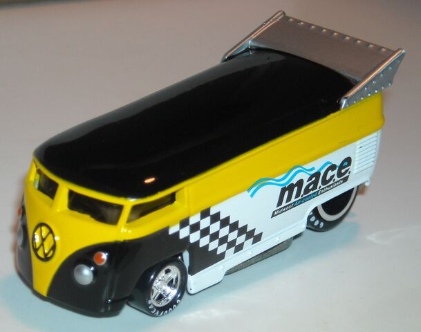 File:VW Bus Mace CK.jpg
