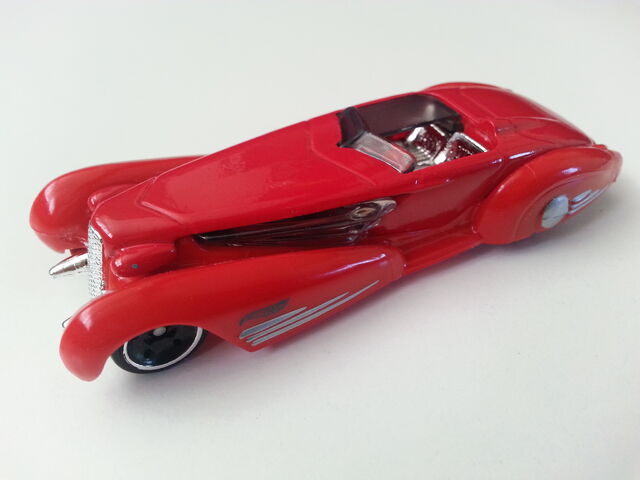 File:Custom Cadillac Fleetwood side.jpg