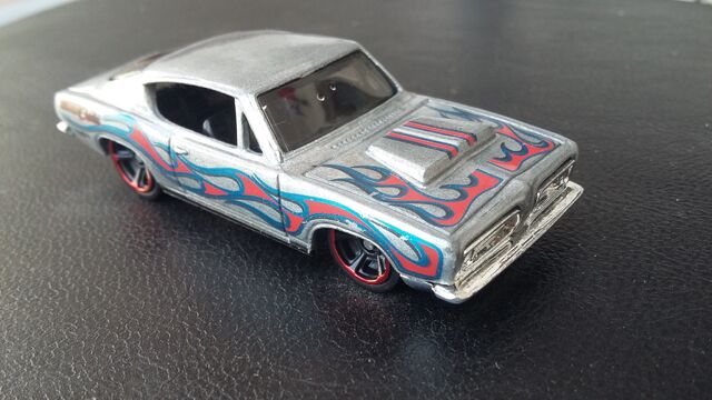 File:Hemi Cuda H16.jpg