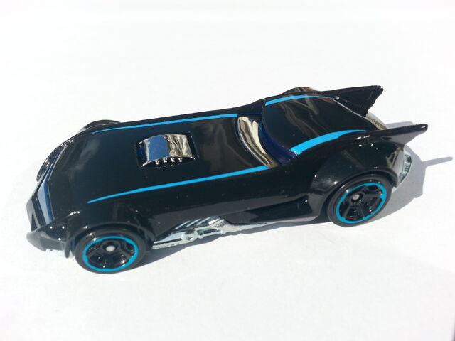 File:The Batman Batmobile side.jpg