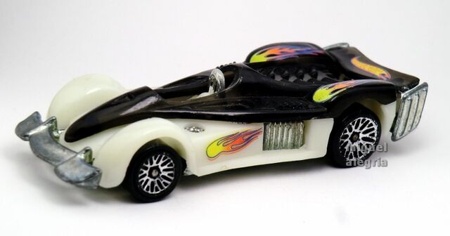 File:Road Rocket-2001 Fireball 5-Pack.jpg