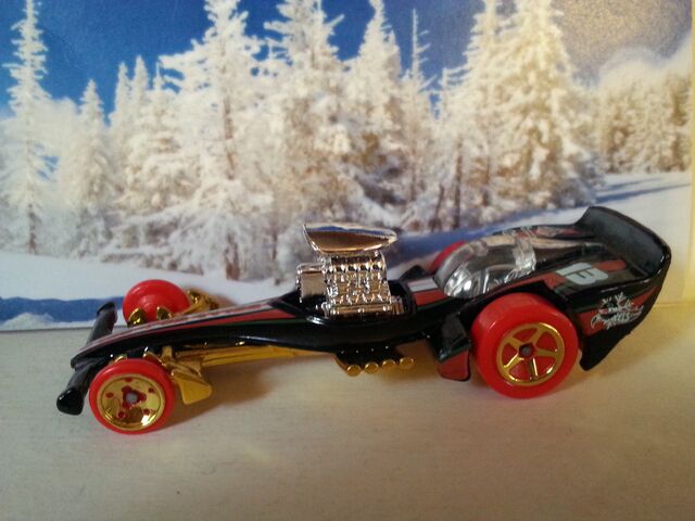 File:Holiday Hot Rods -7-MadFast-L9949.jpg