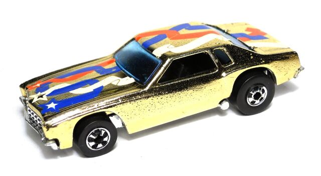 File:Lowdown gold bw sleepercivic.jpg