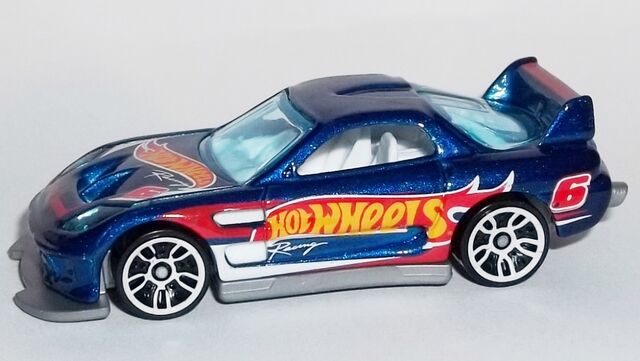 File:HW-2014-145-24 Seven-RaceTeam.jpg