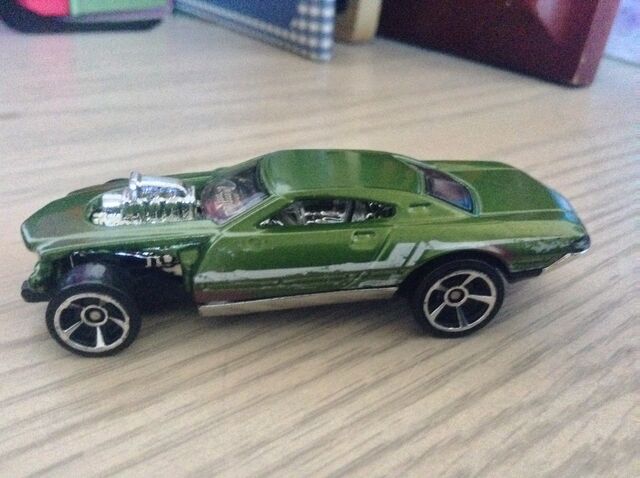 File:Green speeder.jpg