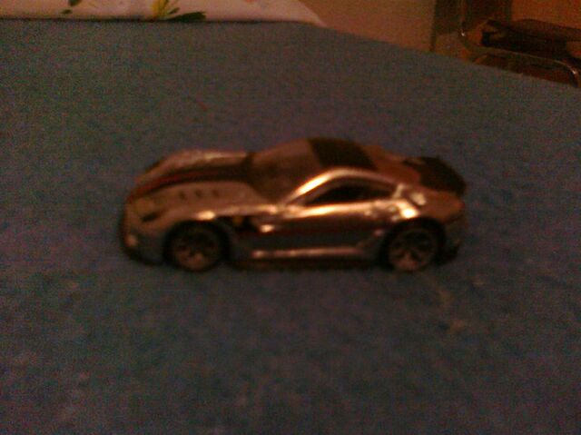 File:Hot ferrari.jpg