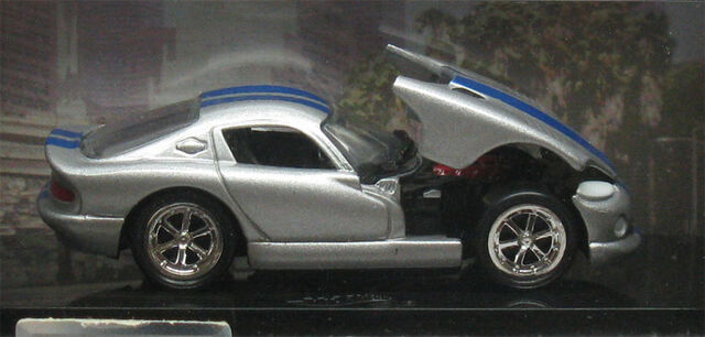 File:Viper GTS Silver.jpg