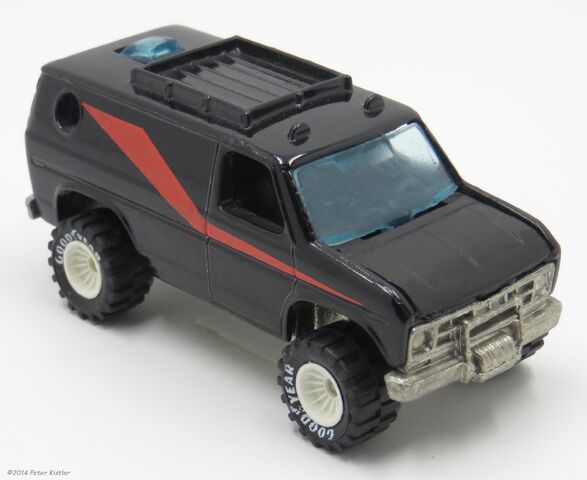 File:Baja Breaker-17614.jpg