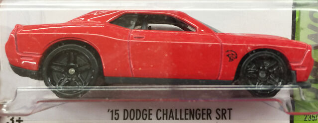 File:15DodgeChallengerSRT.jpg