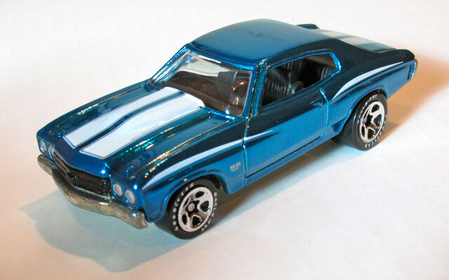 File:70Chevelle2005ClassicsBlue.jpg