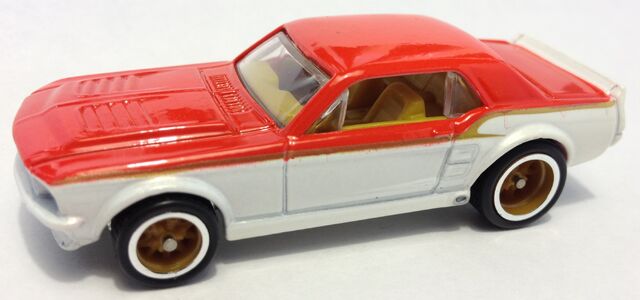 File:Custom67fordmustang2011garage.jpg