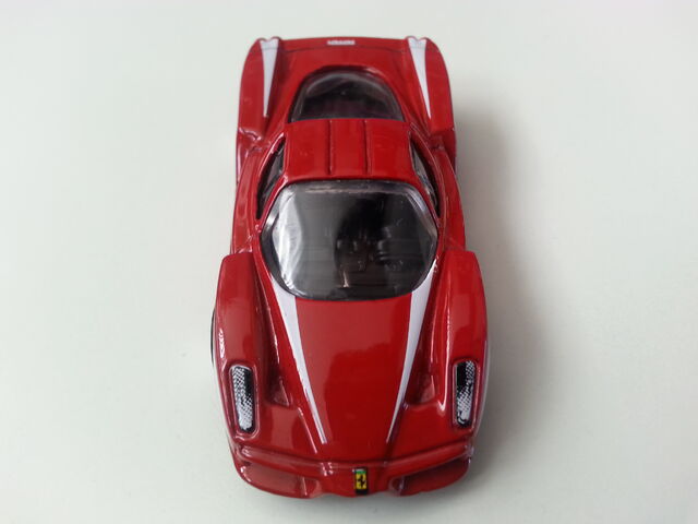 File:Enzo Ferrari front.jpg
