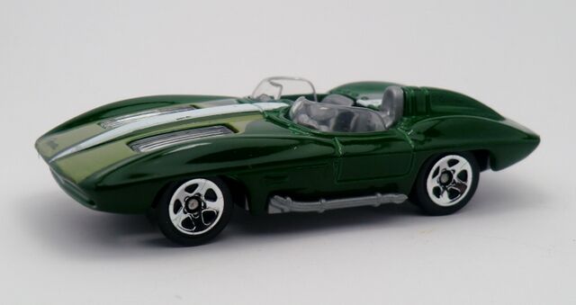 File:Corvette Stingray-2013 203.jpg