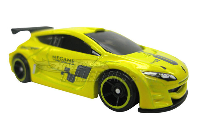 File:HWC sneaks 49740.jpg