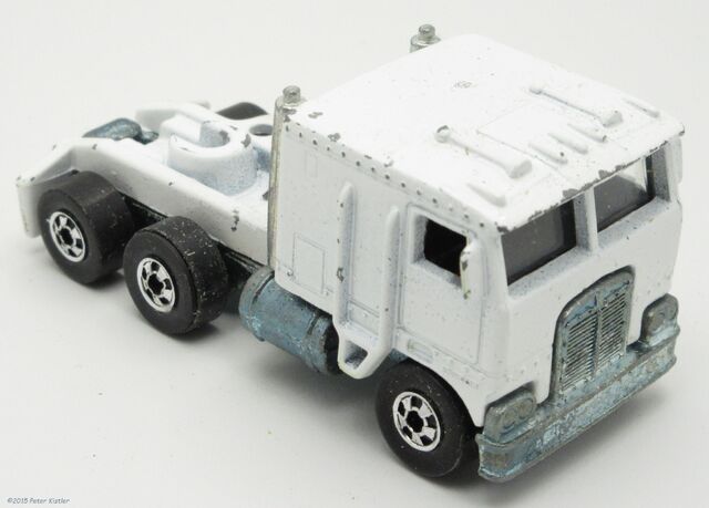 File:Kenworth Van-24688 4.jpg