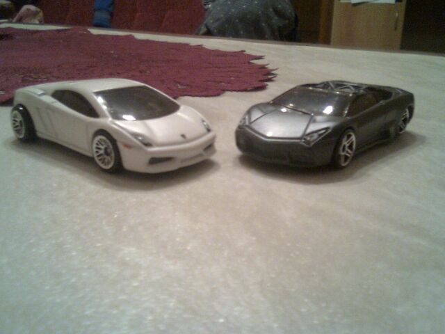 File:2 Lamborghinis.jpg
