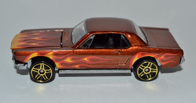 File:2011 '65 Mustang Hardtop 002 50.jpg
