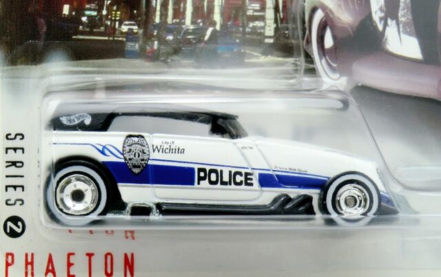 File:Phaeton-2000 Cop Rods.jpg