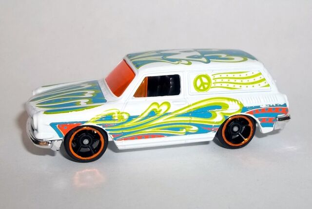 File:HW-2016-192-Custom '69 Volkswagen Squareback-ArtCars-White.jpg