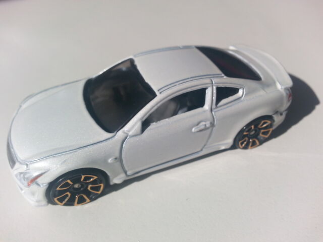 File:Infiniti G37 side.jpg