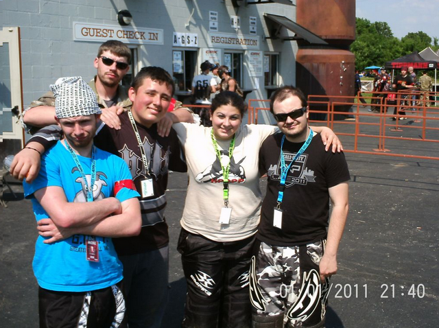 File:KPoppWhiteboy7thstandtheirfans.png