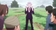 Satotz deteniene las cartas de Hisoka.png