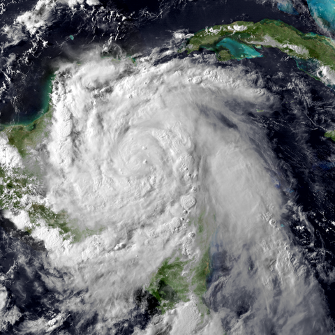 File:Earl 2016-08-03 2245Z.png