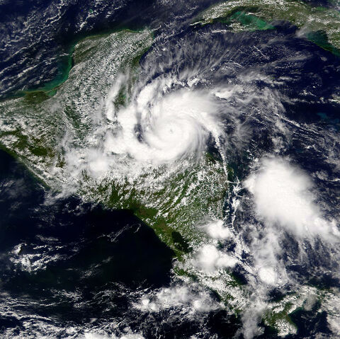 File:2001 Hurricane Iris.jpg