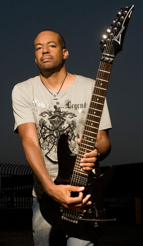 File:Tony MacAlpine.jpg