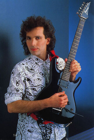 File:Joe-Satriani-JSBDG.jpg